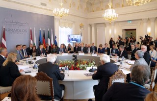 Президентът Радев: Ако ЕС не е единен, то рано или късно ще започне да внася външни за съюза модели