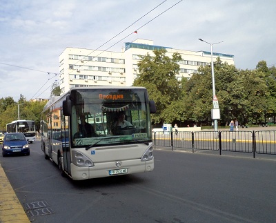 Aвтобус на градския транспорт повлече жена на спирка в Пловдив
