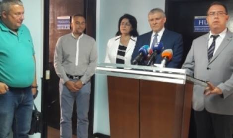 СДС предаде архива си на Държавна агенция "Архиви"