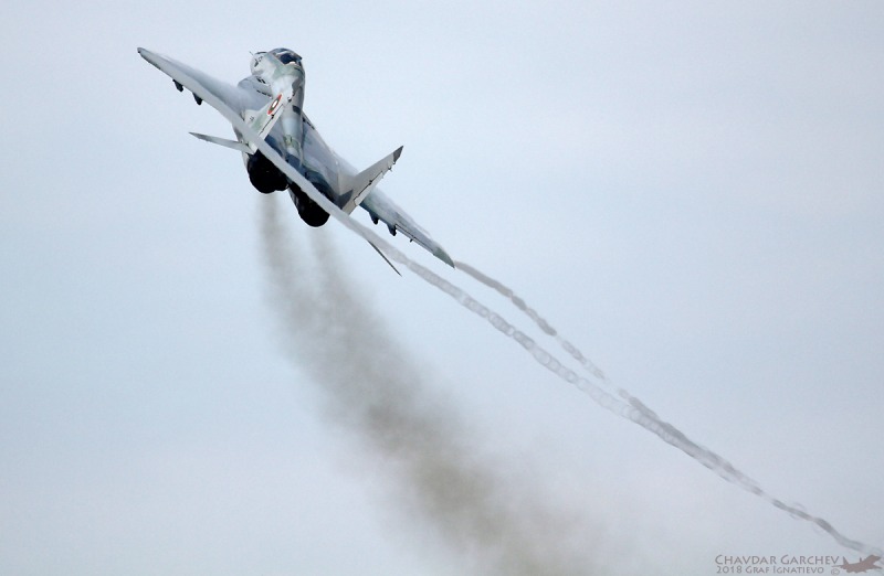 Български МиГ-29 и гръцки F-16 на съвместно учение