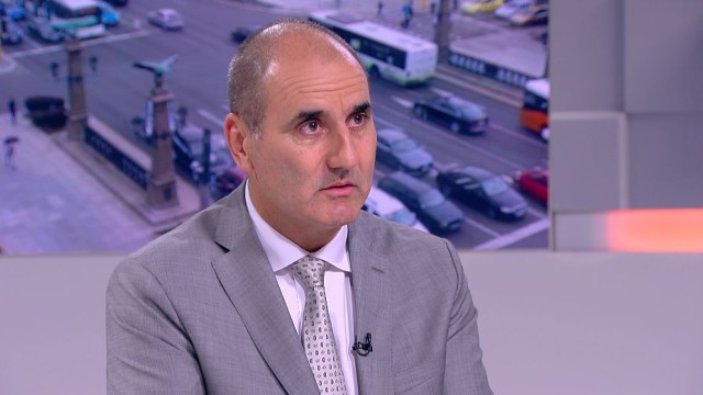Цветан Цветанов: Президентът Румен Радев ще става проблем за БСП
