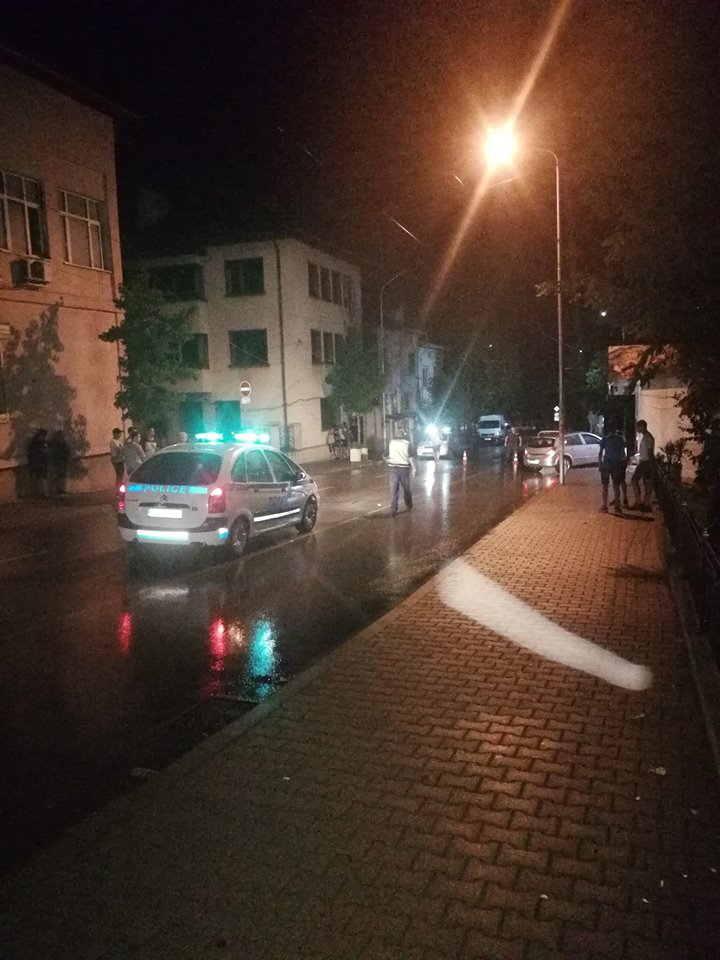 Шофьор с книжка от 2 месеца помете трима ученици на тротоар в Петрич