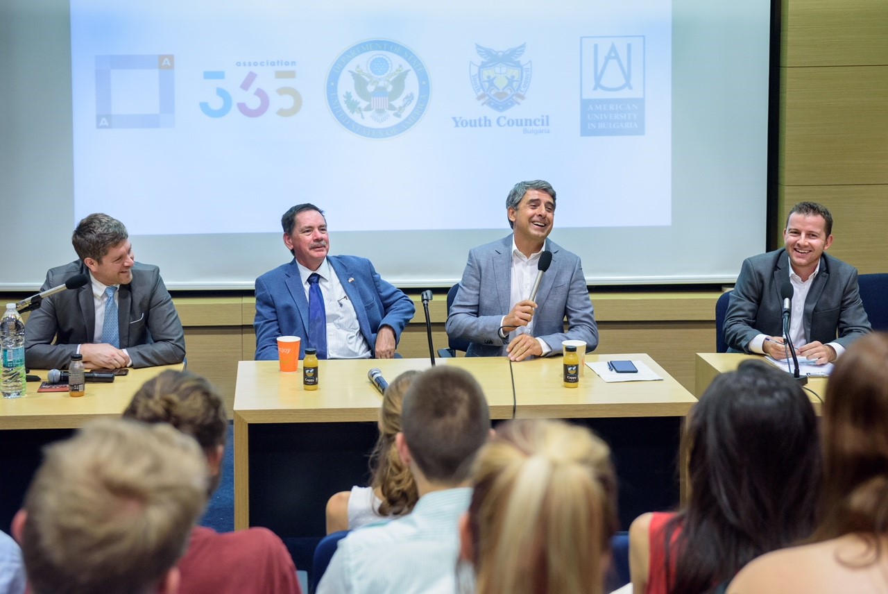 Росен Плевнелиев откри „Форум глобални лидери” в Американския университет