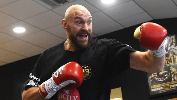 Тайсън Фюри преди мача с Франческо Пианета: Ще му целувам краката, ако ме бие