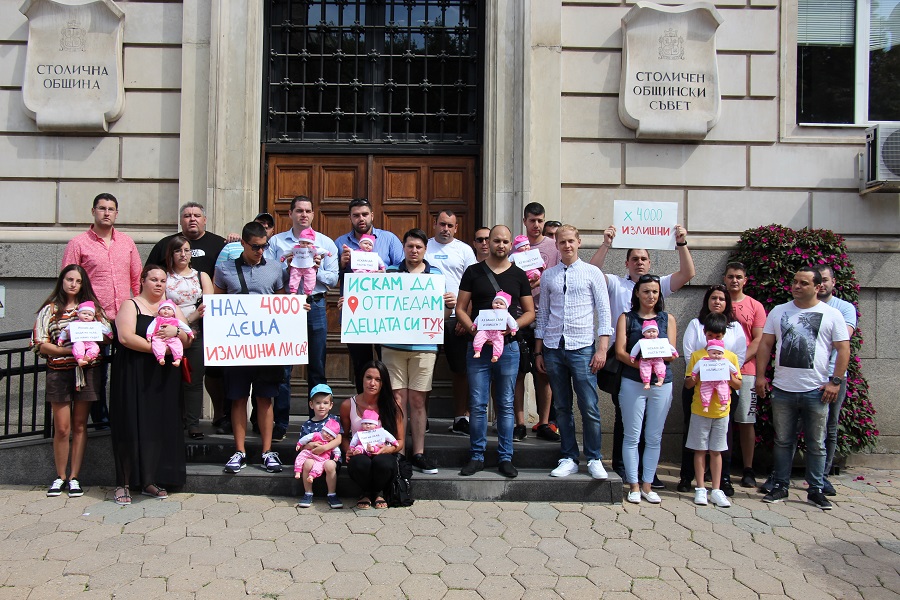 Младежите от БСП – София предлагат: Финансова помощ за деца без място в ясла
