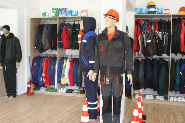 В кои случаи се полага работно облекло за служителите и трябва ли да го връщат?