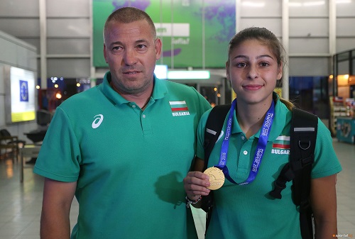 Начева заминава на европейско за жени