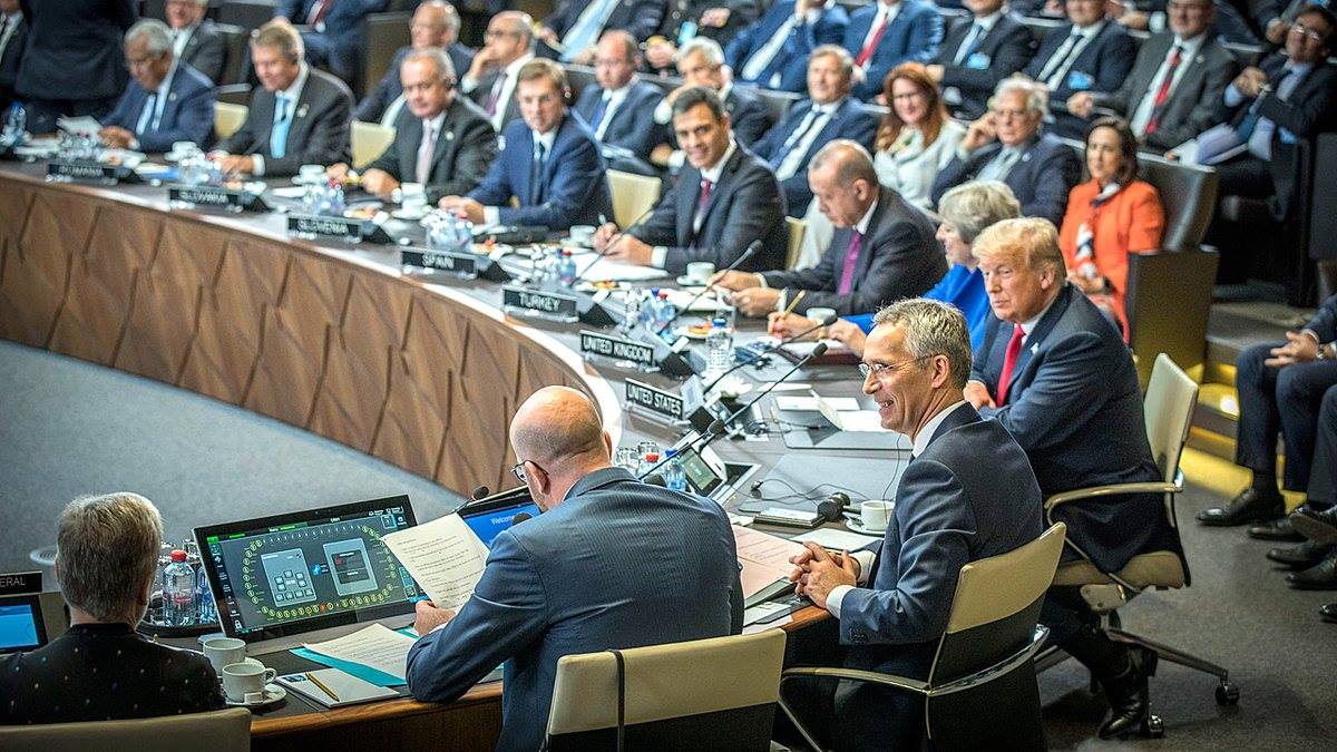 Румен Радев: Тръмп поиска всички в НАТО да увеличат незабавно разходите си за отбрана до 2% от БВП