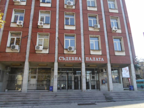 Доживотни присъди за убийство на лихвар