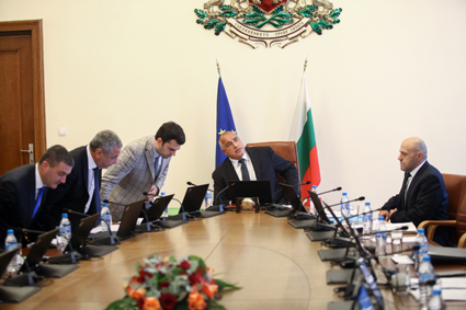 Кабинетът раздаде 60 милиона лева (обзор)