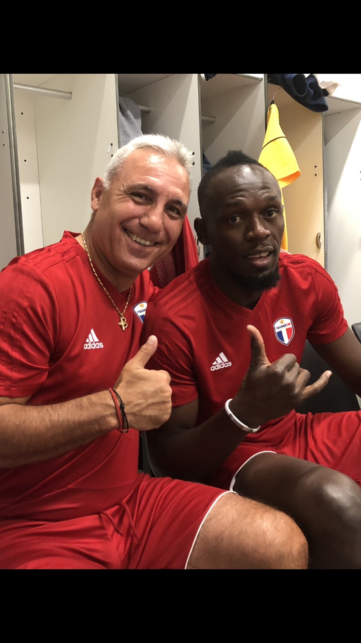 Кама и Светкавица в шоуто на „Ю Арена”