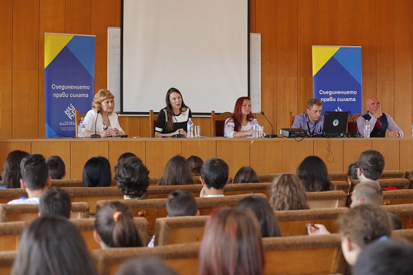 Шефът на „Киберпрестъпност” в ГДБОП Явор Колев: Всяка седмица арестуваме дебнещи в нета педофили