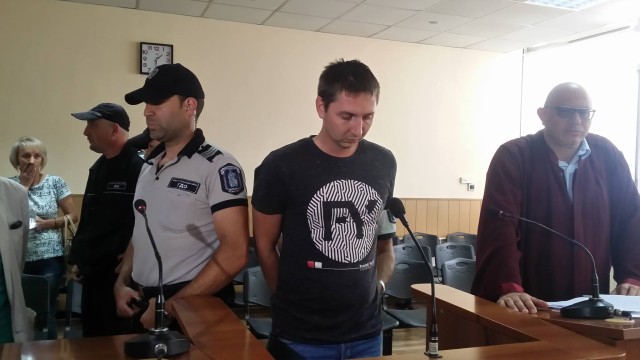 Шофьорът, блъснал семейство на „Тракия”, остава за постоянно в ареста