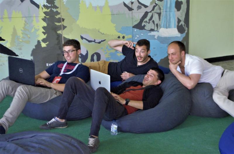 Дигитален сувенир спечели юбилейното издание на Startup Weekend Varna