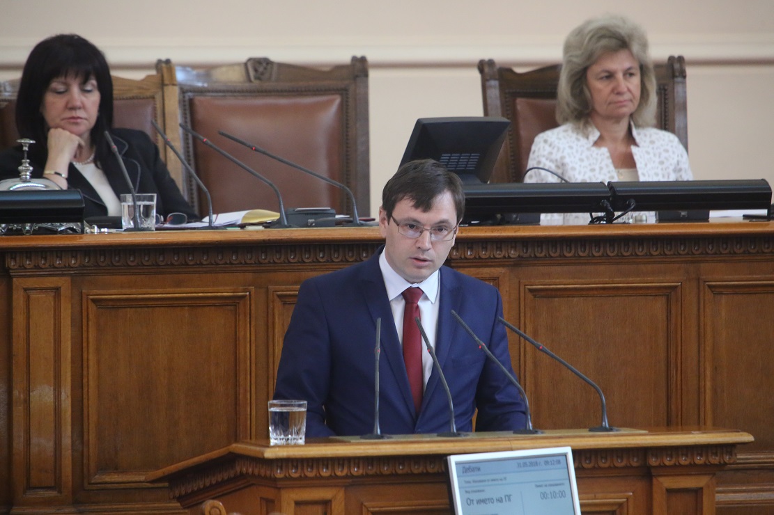 БСП към управляващите: Посегнахте и на млякото за децата