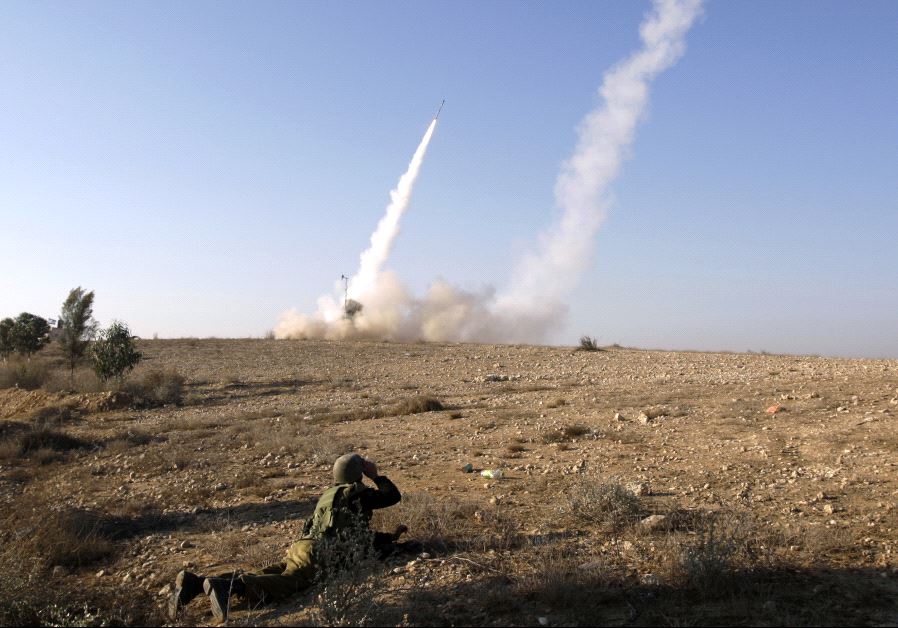 Израелската армия е поразила обекти на Хамас в ивицата Газа