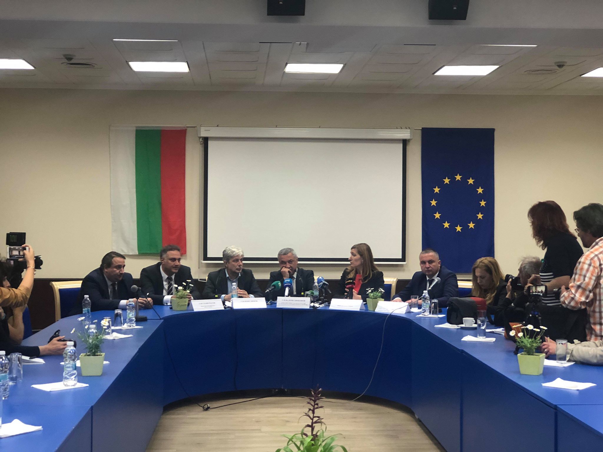 Боклукът по плажовете започва да се събира разделно