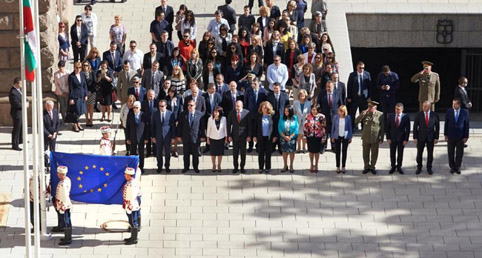 Двойно се увеличават средствата по „Еразъм +“