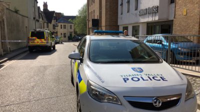 Въоръжен мъж откри стрелба в центъра на Оксфорд