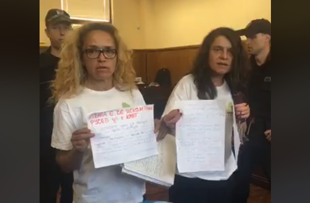 Нови 13 тома доказателства срещу кметицата Иванчева за подкупа