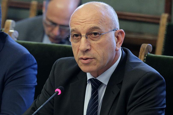 ГЕРБ: Заставаме твърдо зад Емил Христов и той няма да подава оставка