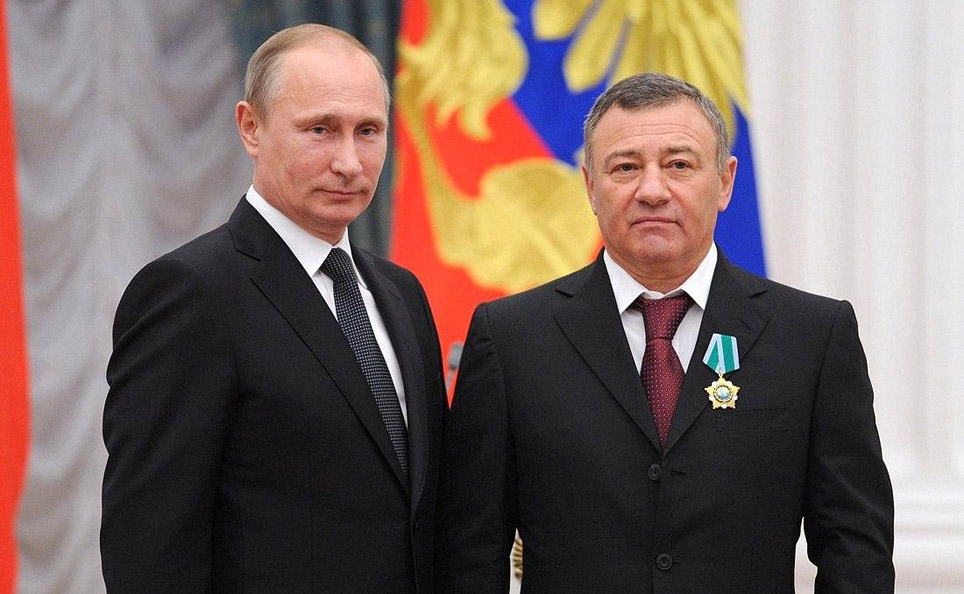 Изтичане на финансови документи разкрива: Топ банки замесени в пране на пари