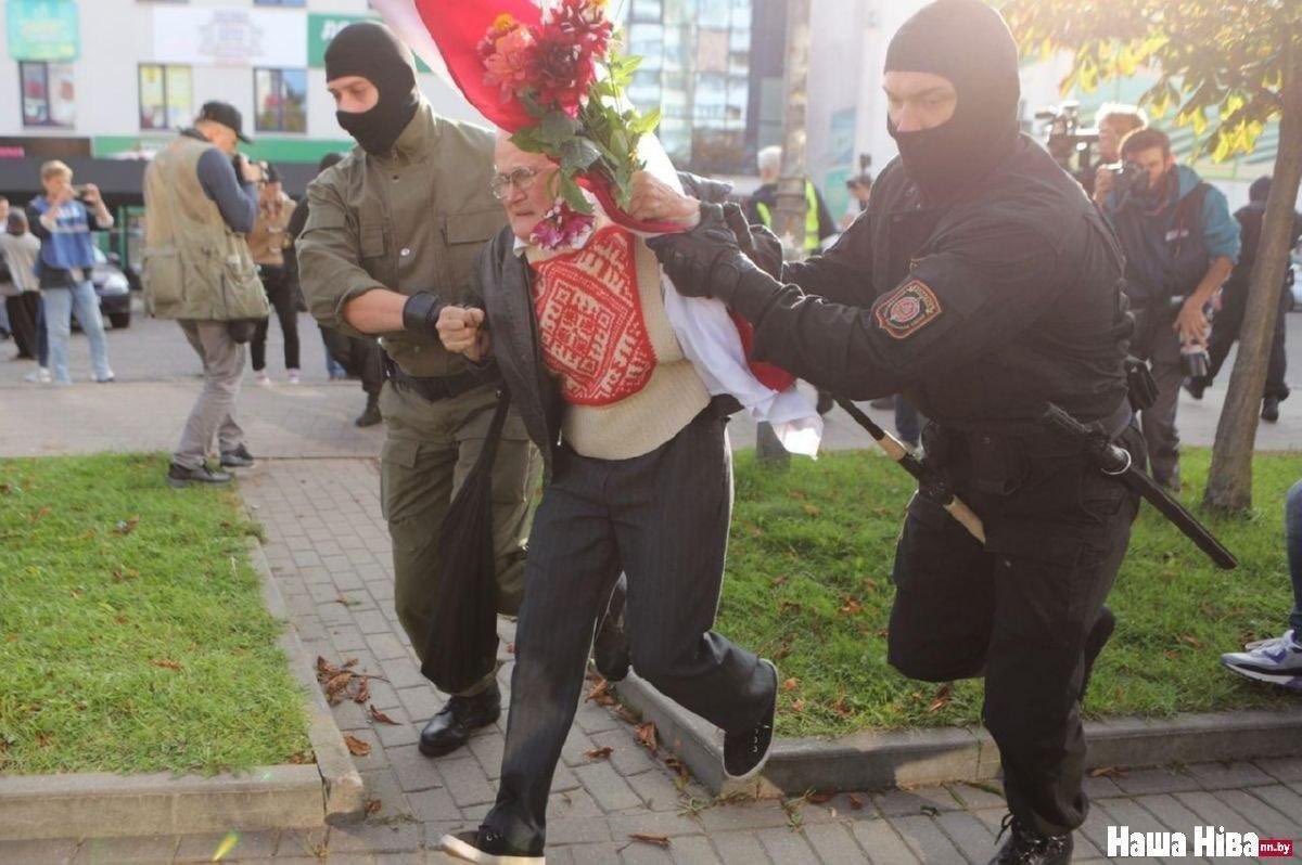 Над 130 задържани при протестите в Беларус днес (ВИДЕО)