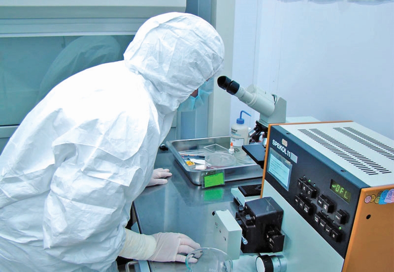 ЕС със споразумение за 300 млн. дози ваксини от Sanofi и GSK