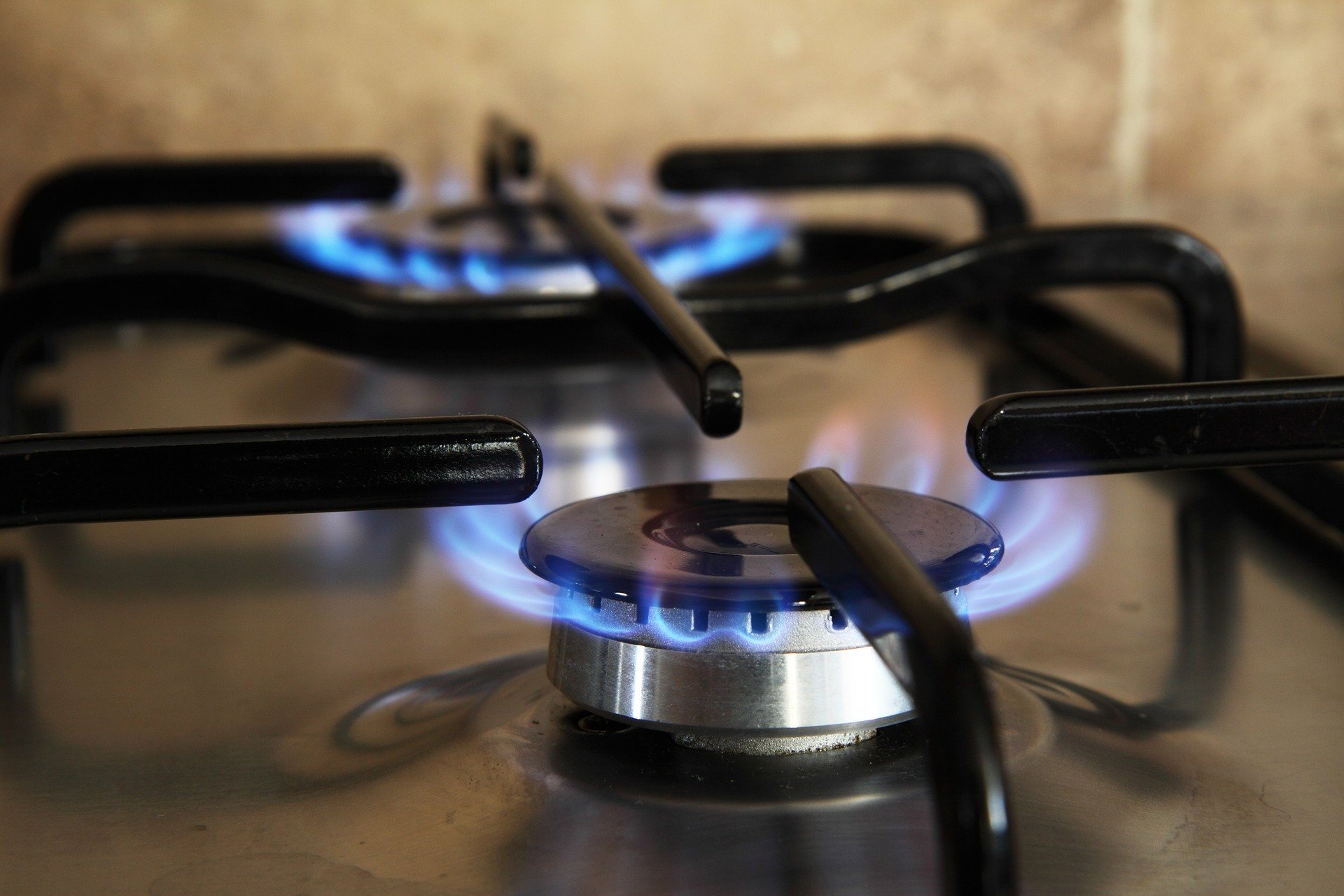 Природният газ поскъпва с близо 20%