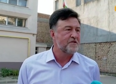 Кметът на Провадия за окованото с верига дете: Не е имало предишни данни за насилие срещу него