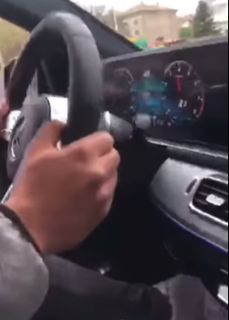 Син на тотомилионер кара джип с над 150 км/ч в центъра на Разград (ВИДЕО)
