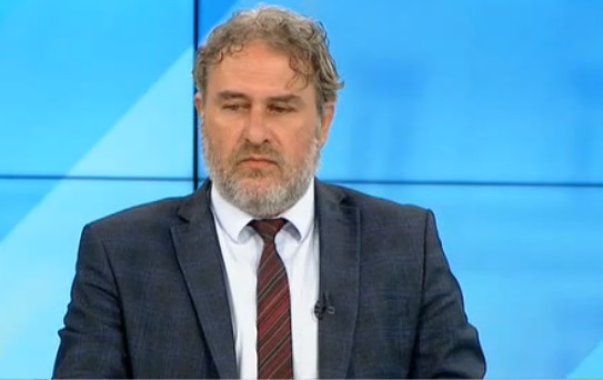 Боил Банов: Сигурно Софийският университет ще бъде глобен с 30 000 лв. заради дупките по фасадата