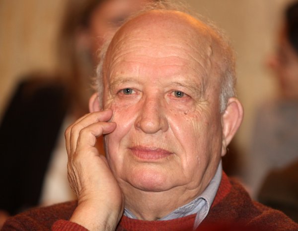 Напусна ни писателят Никола Инджов