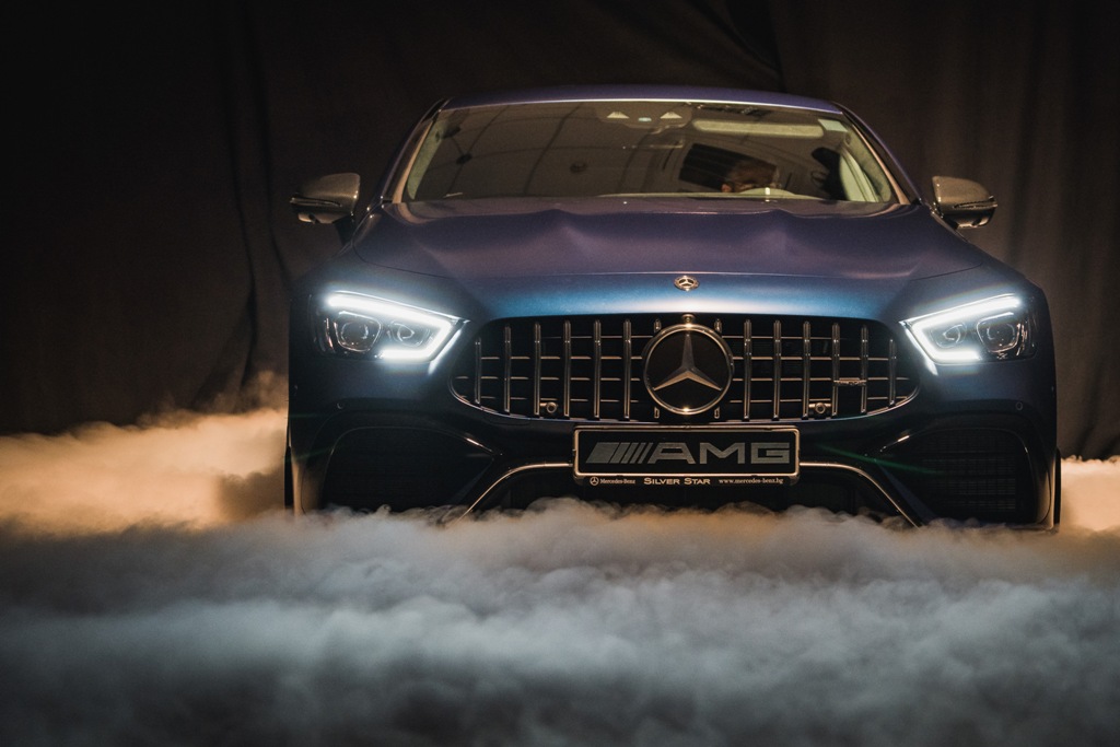 Mercedes предизвика Porsche