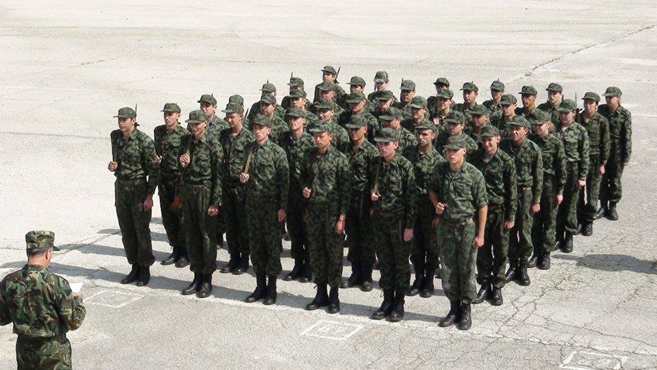Какво обяснява старият кокал на новобранец в казармата?
