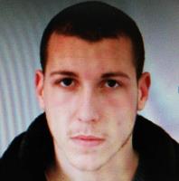 Шофьор блъсна столичен полицай и избяга, униформеният е в болница