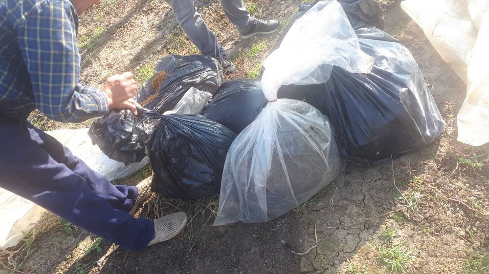 Полицаи откриха в тайници 270 килограма контрабанден тютюн