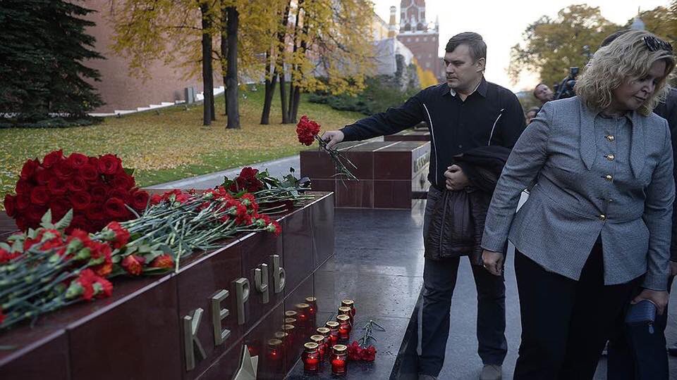 Тридневен траур на полуостров Крим след нападението в колеж