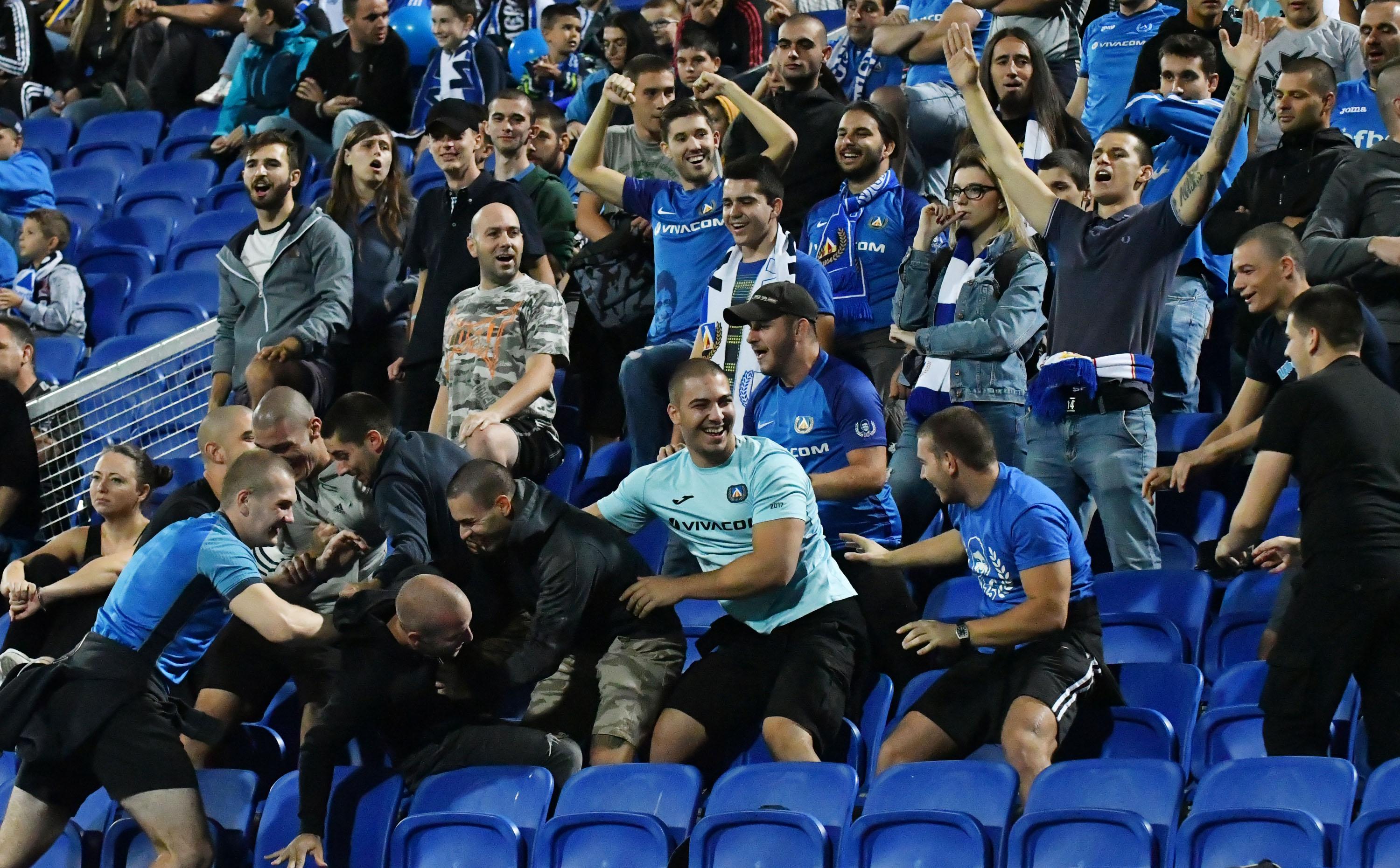 "Сините" фенове искат и в другите сектори на "Лудогорец Арена"