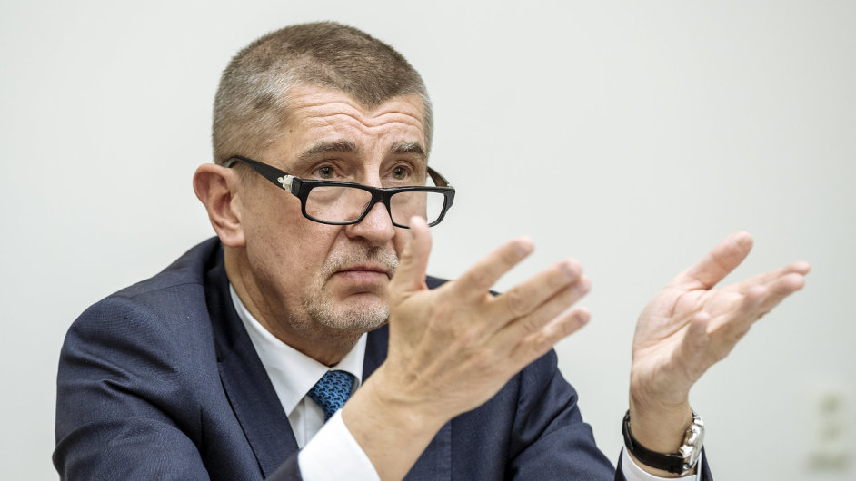 Чешкият премиер отхвърли критиките на Брюксел срещу Полша и Унгария