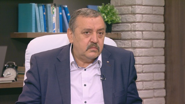 Проф. Кантарджиев: Деца под годинка да не бъдат водени в Гърция, Румъния и Сърбия заради риск от морбили