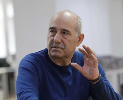 Писателят и издател Димитър Томов пред „Труд”: Днешните македонци са жертва на Едипов комплекс