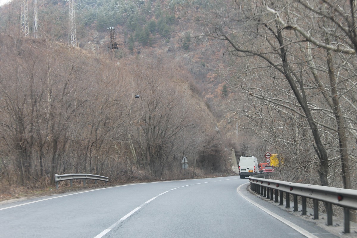 Пуснаха търга за пътя през Кресна