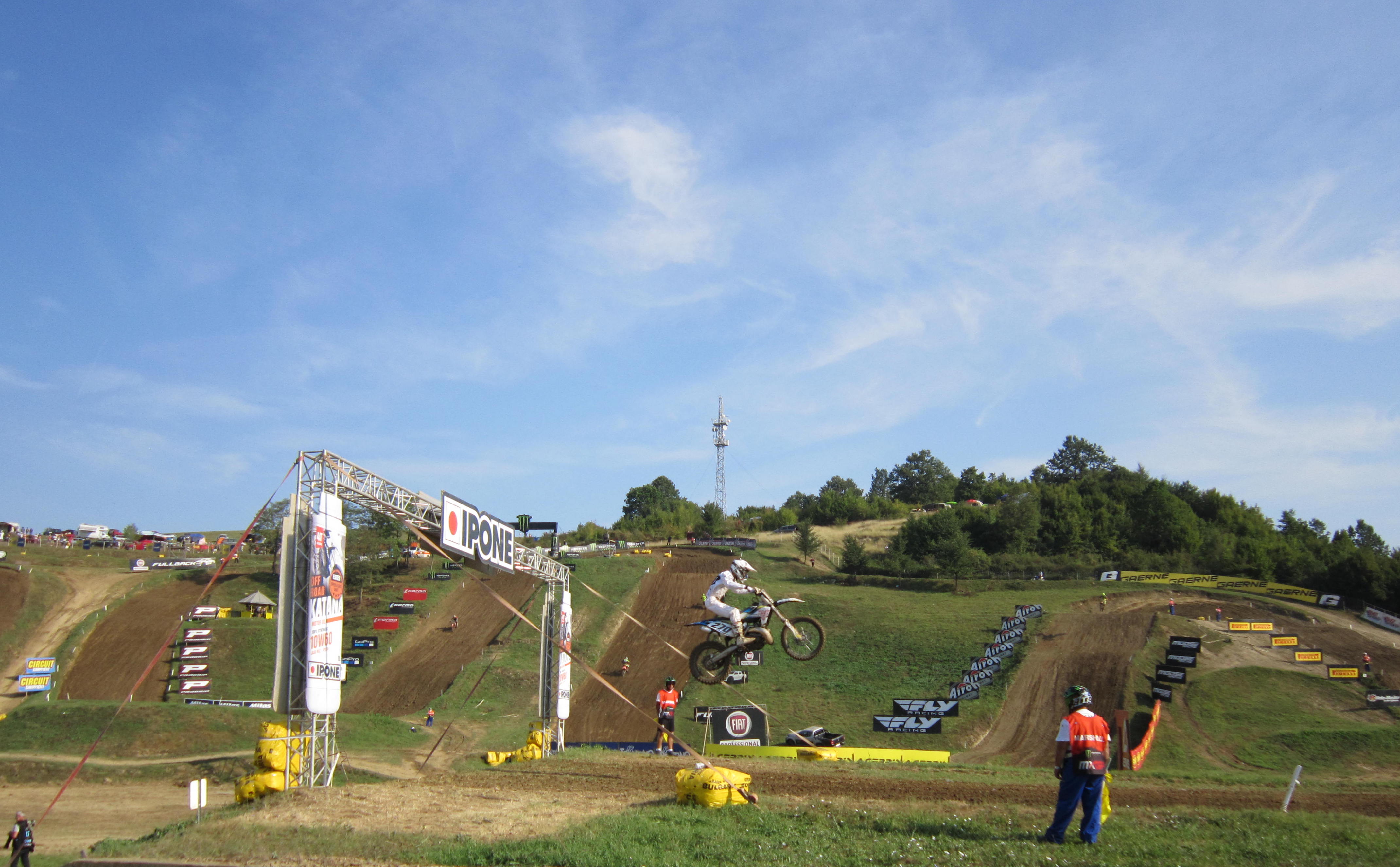 Мотокросът се завърна пред рекордна публика