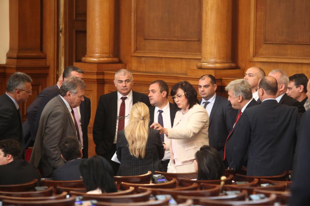 Парламентът прие общо решение за мигрантите