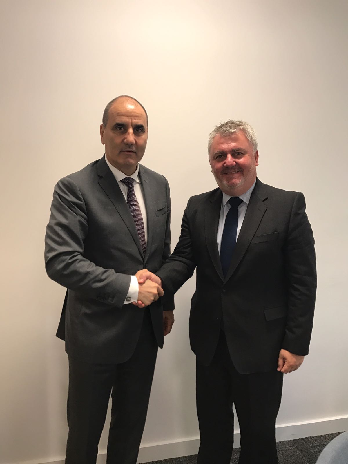 Цветанов се срещна със зам.-директора по международни въпроси на Националната агенция за борба с престъпността на Великобритания