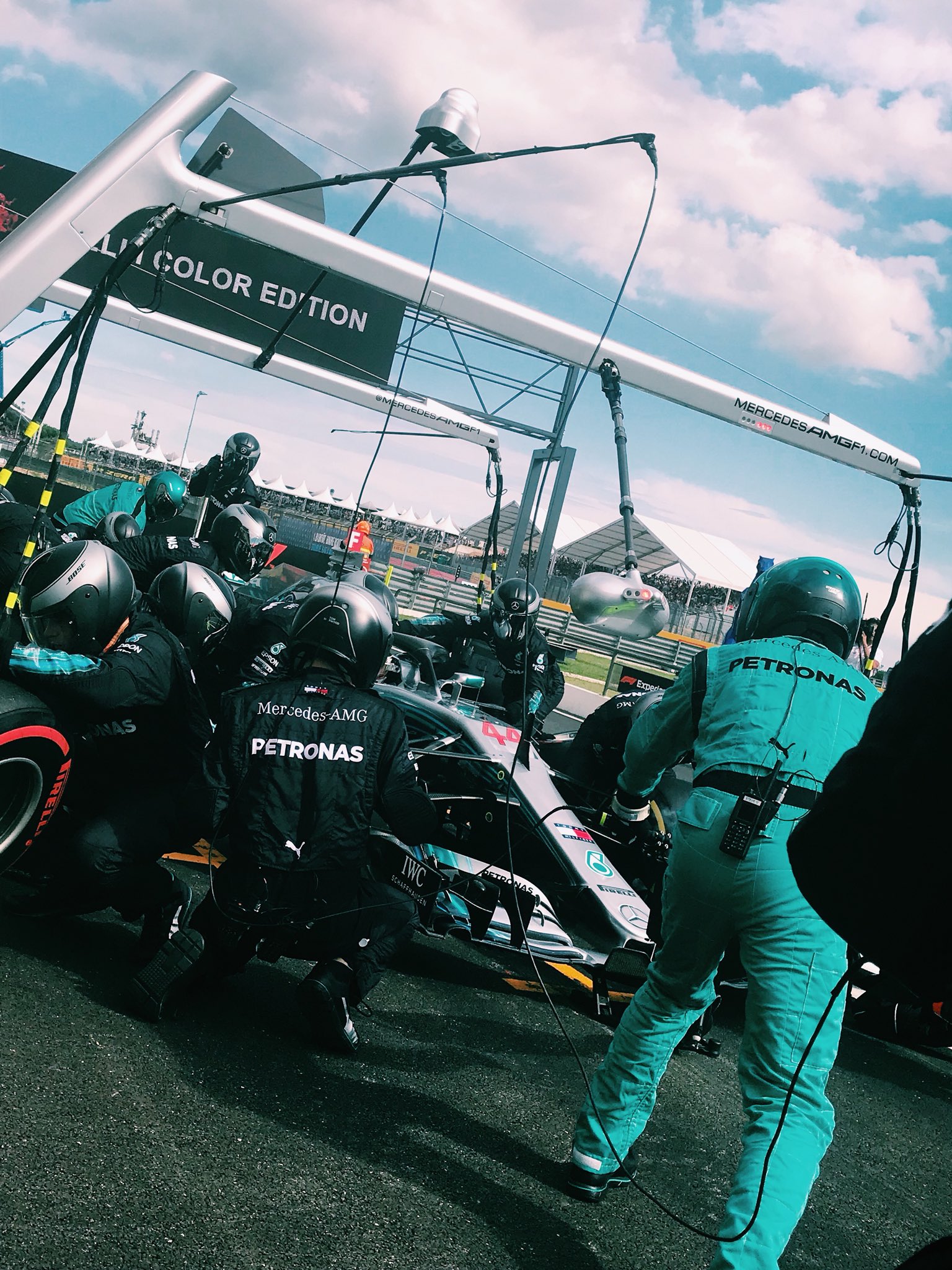 Хамилтън отново поведе във Формула 1