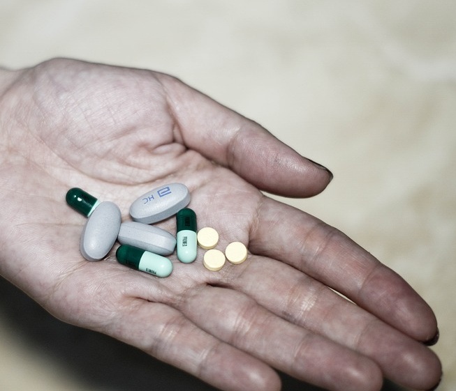 Близо 400 неизлечимо болни калифорнийци са предпочели асистирано самоубийство