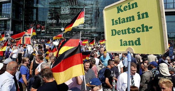 Шествия на привърженици и противници на крайната десница в Германия