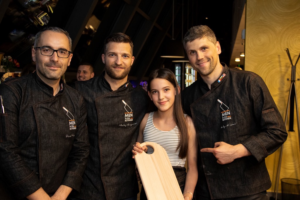 Участници от MasterChef демонстрираха умения пред над 120 гости